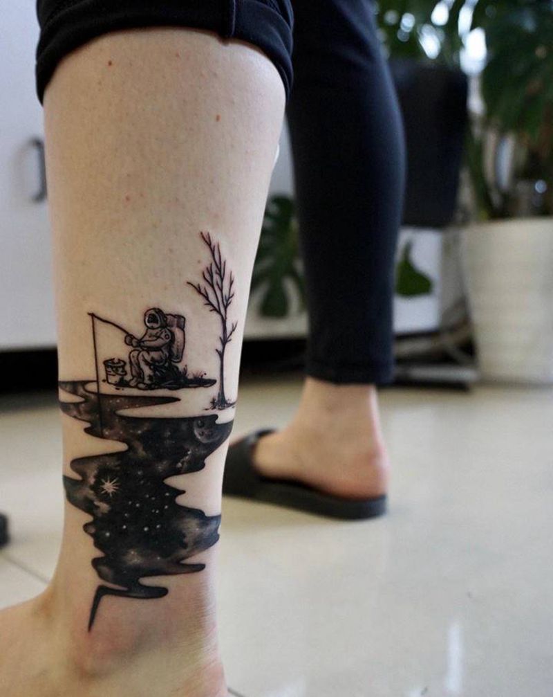 遮盖纹身图片_腿部遮盖 太空纹身图案