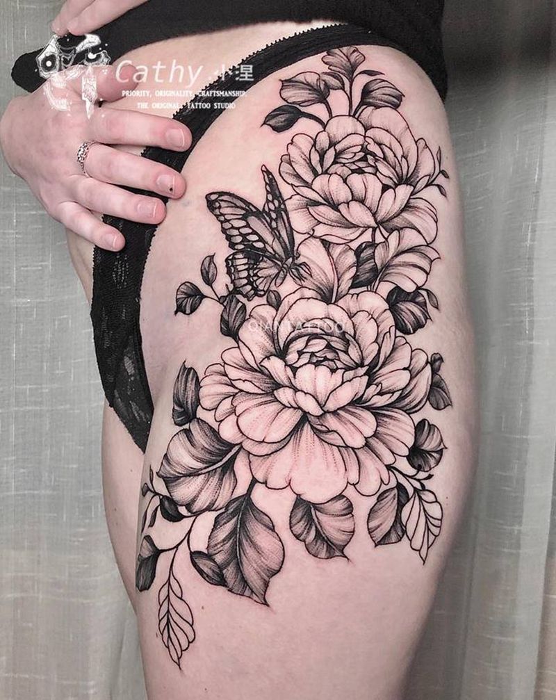 素花美臀纹身图片_臀部点刺小清新素花重庆臀部纹身图案