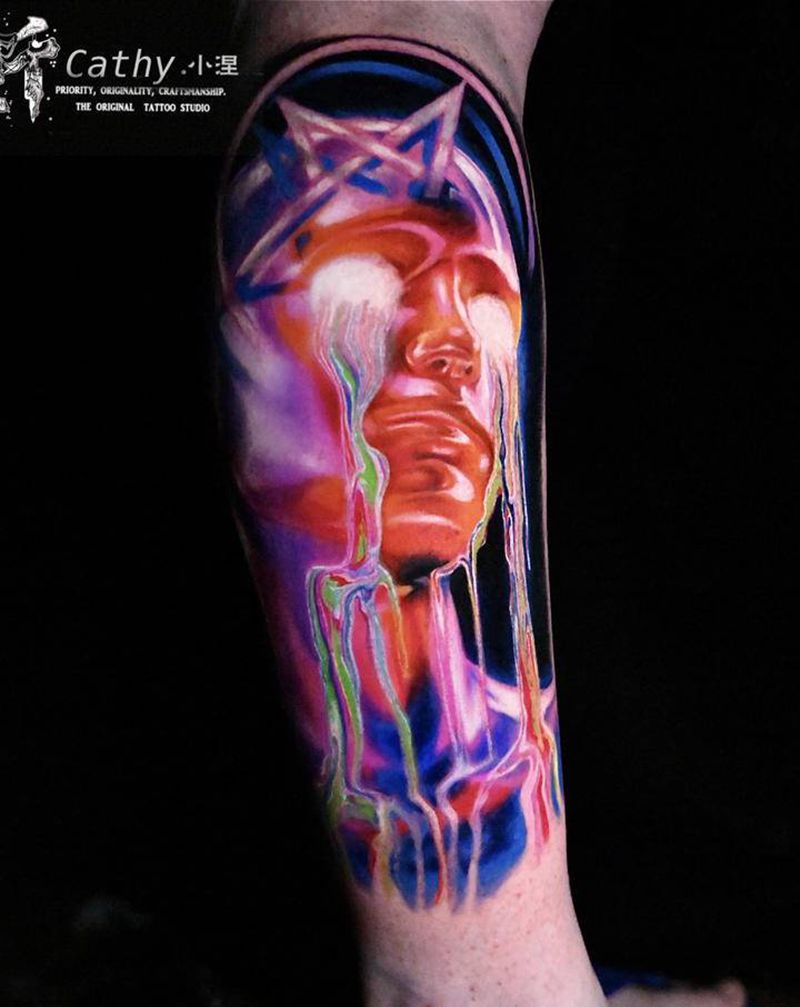 光纹身图片_腿部脚部欧美写实重庆重彩写实极光炫酷纹身图案