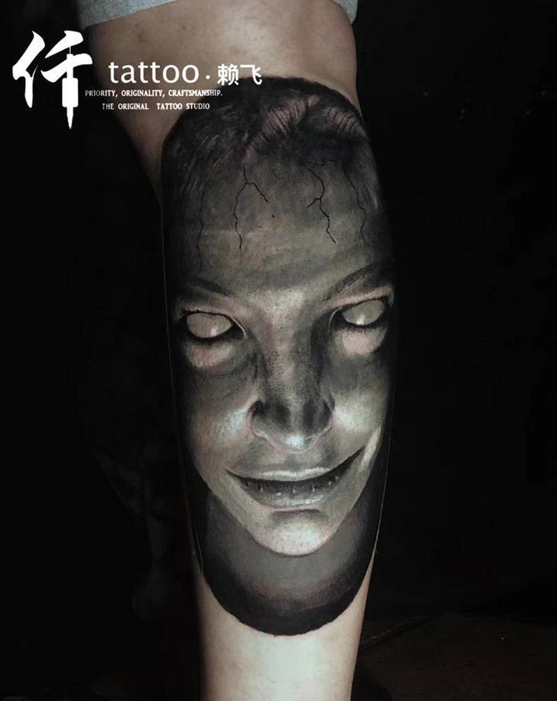 进修学员作品纹身图片_腿部欧美写实暗黑写实黑灰写实纹身图案