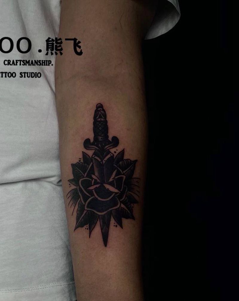 old school纹身图片_手臂Old School纹身图案