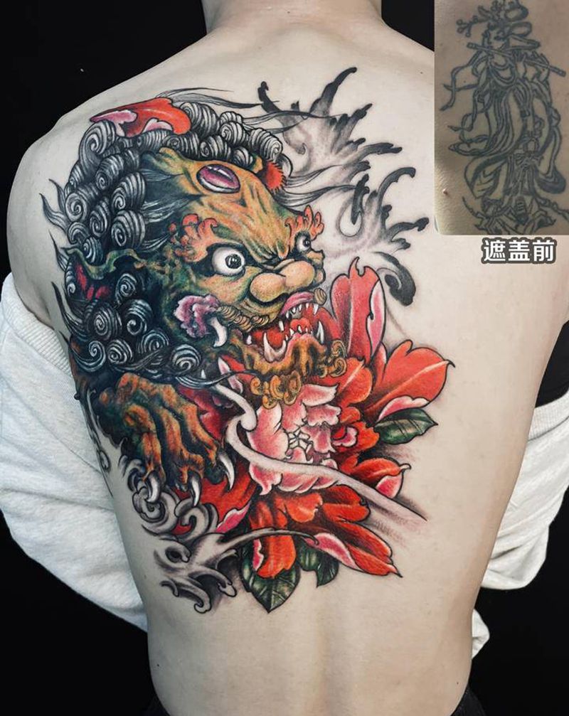 传统唐狮遮盖纹身图片_背部老传统纹身图案
