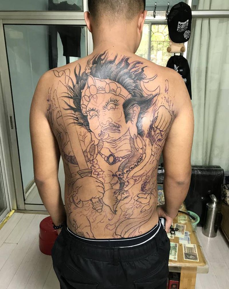 大黑天纹身图片_背部纹身图案