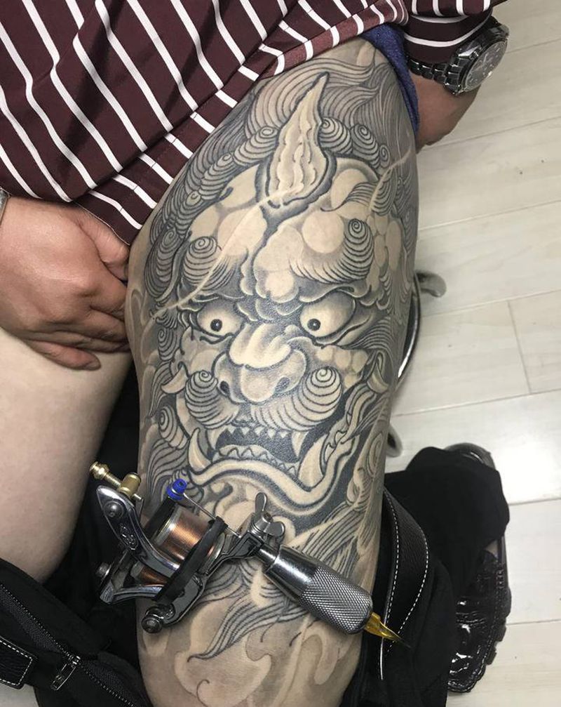 力王铁五纹身图片_脚部纹身图案