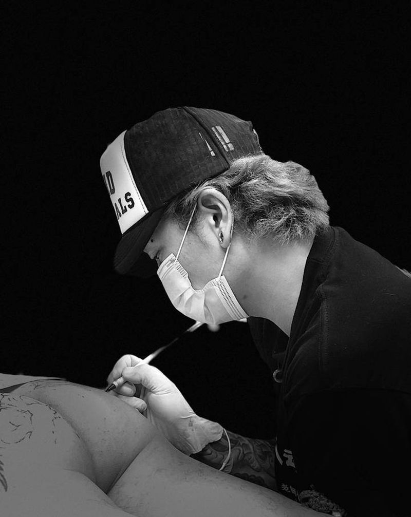 满背遮盖待续纹身图片_背部纹身图案