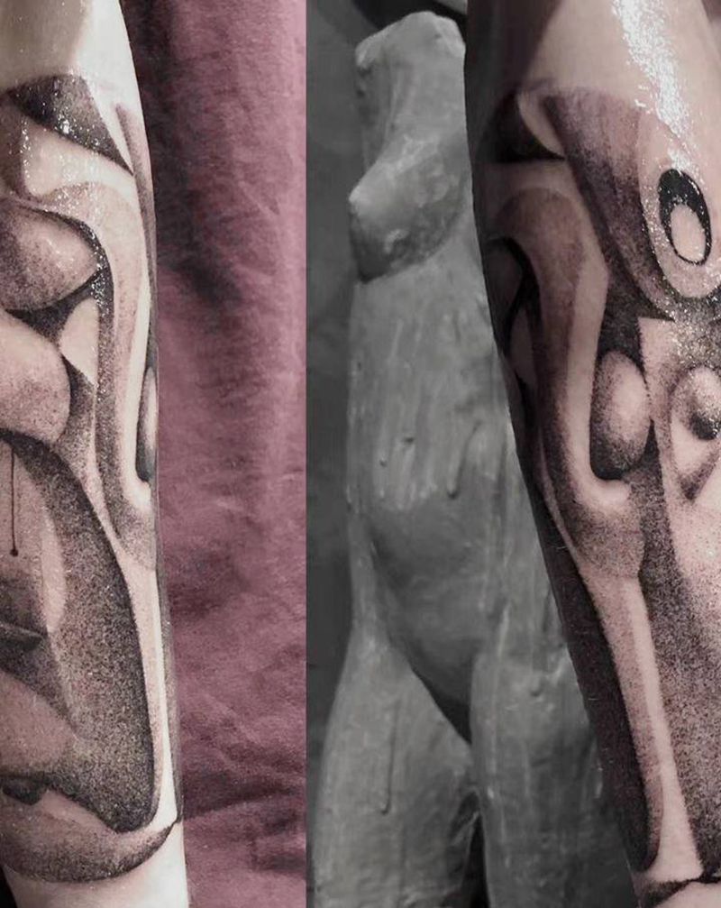 新世纪纹身图片_手臂点刺几何纹身图案