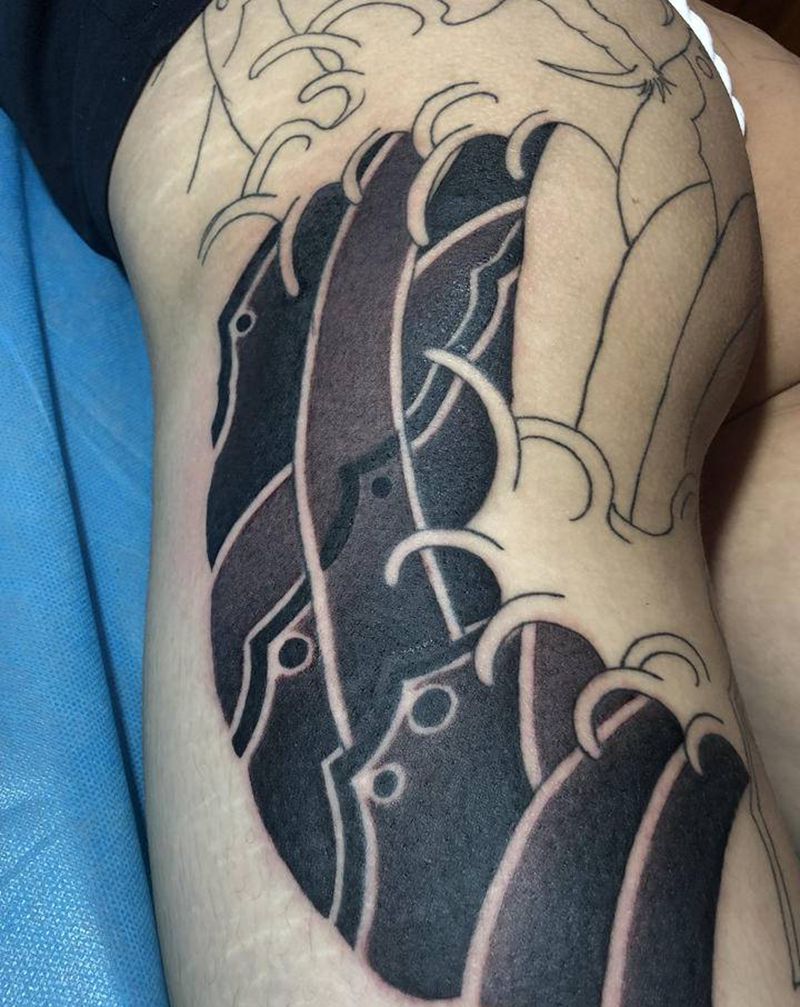 花臂加满背纹身图片_手臂背部老传统新传统纹身图案