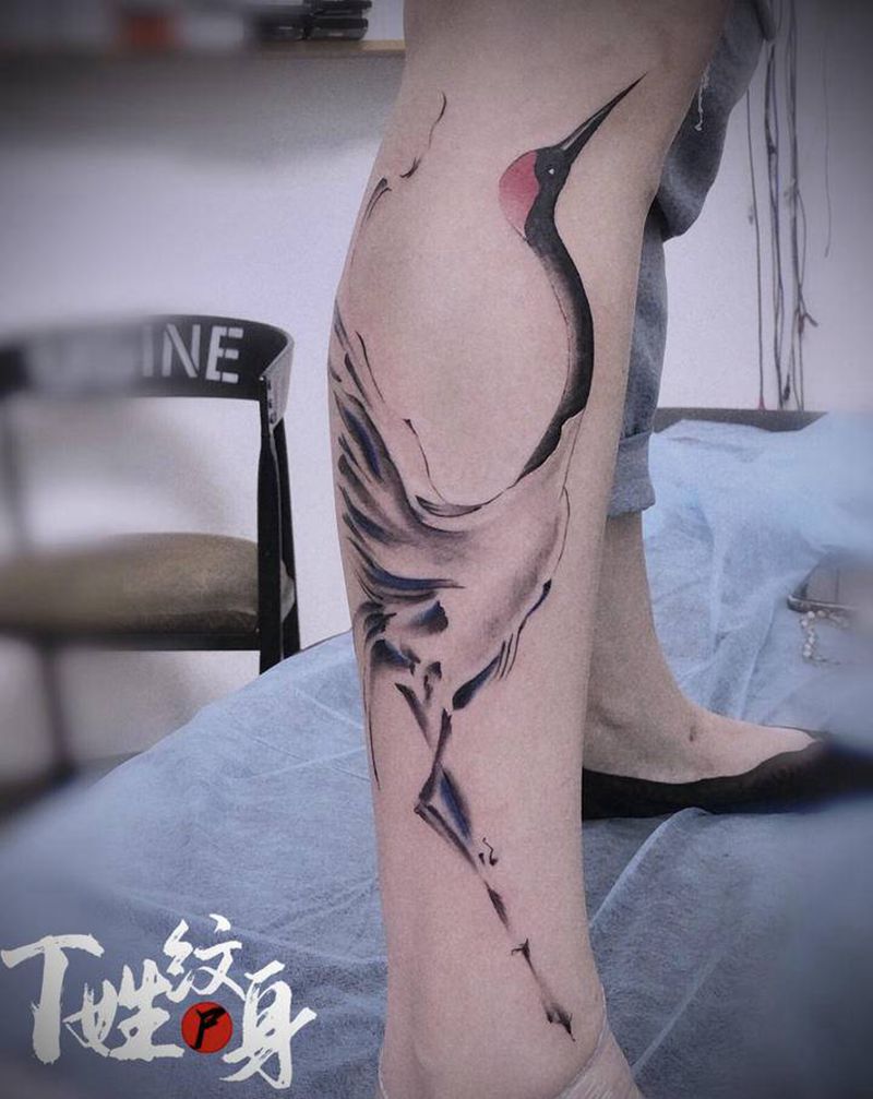 原创手绘仙鹤纹身图片_脚部传统书法纹身图案