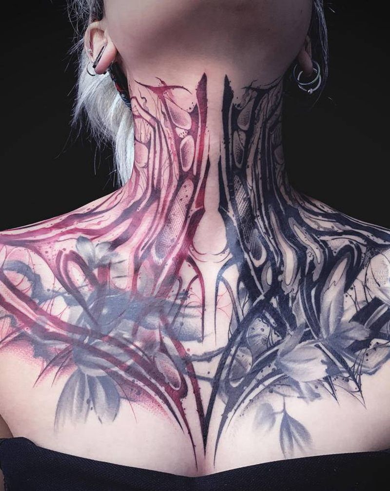 爆脖纹身图片_颈部纹身图案