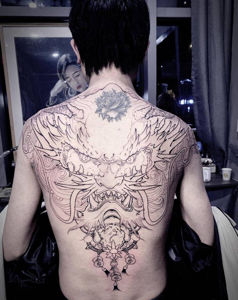 半背纹身图片_背部新传统纹身图案
