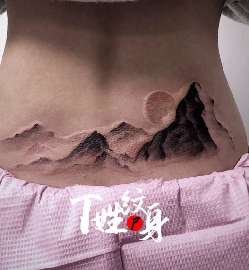 原创手绘遮盖/纹身图片_背部水墨纹身图案