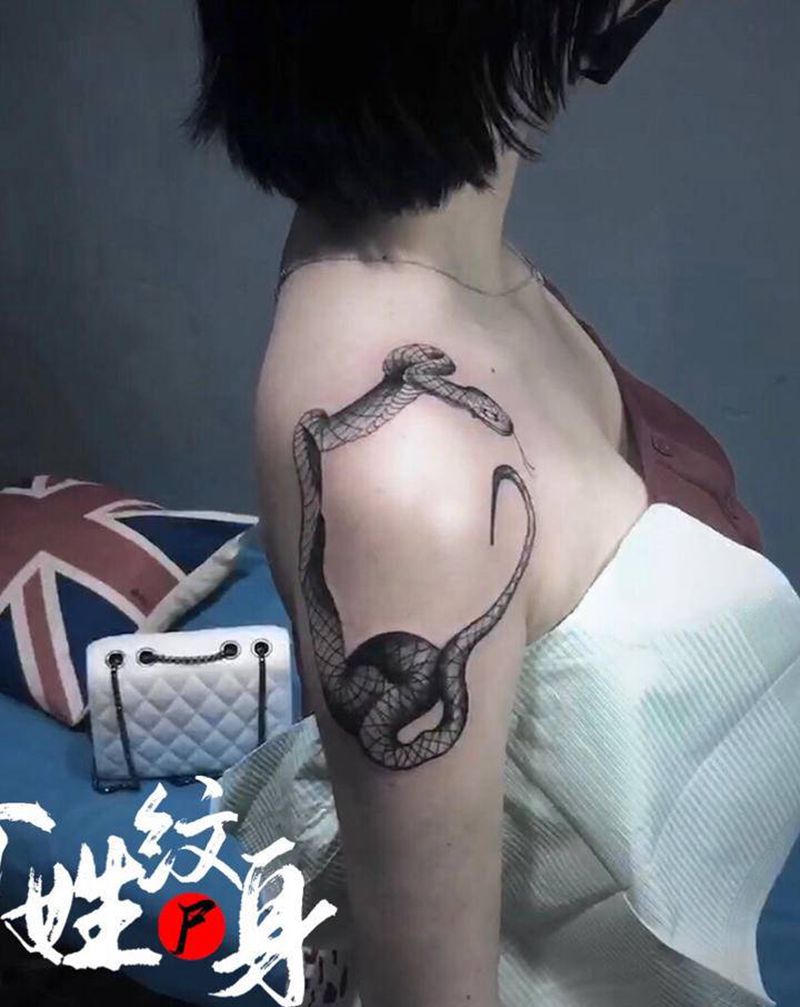 原创手绘/蛇纹身图片_肩部纹身图案