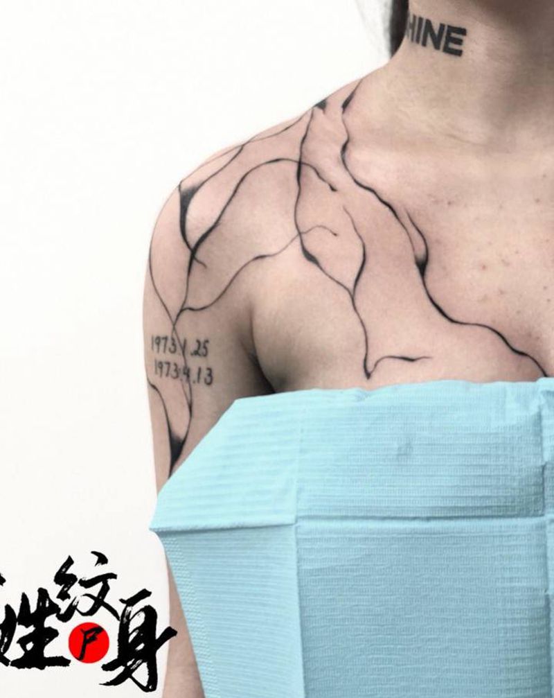 即兴手绘/纹身图片_肩部纹身图案