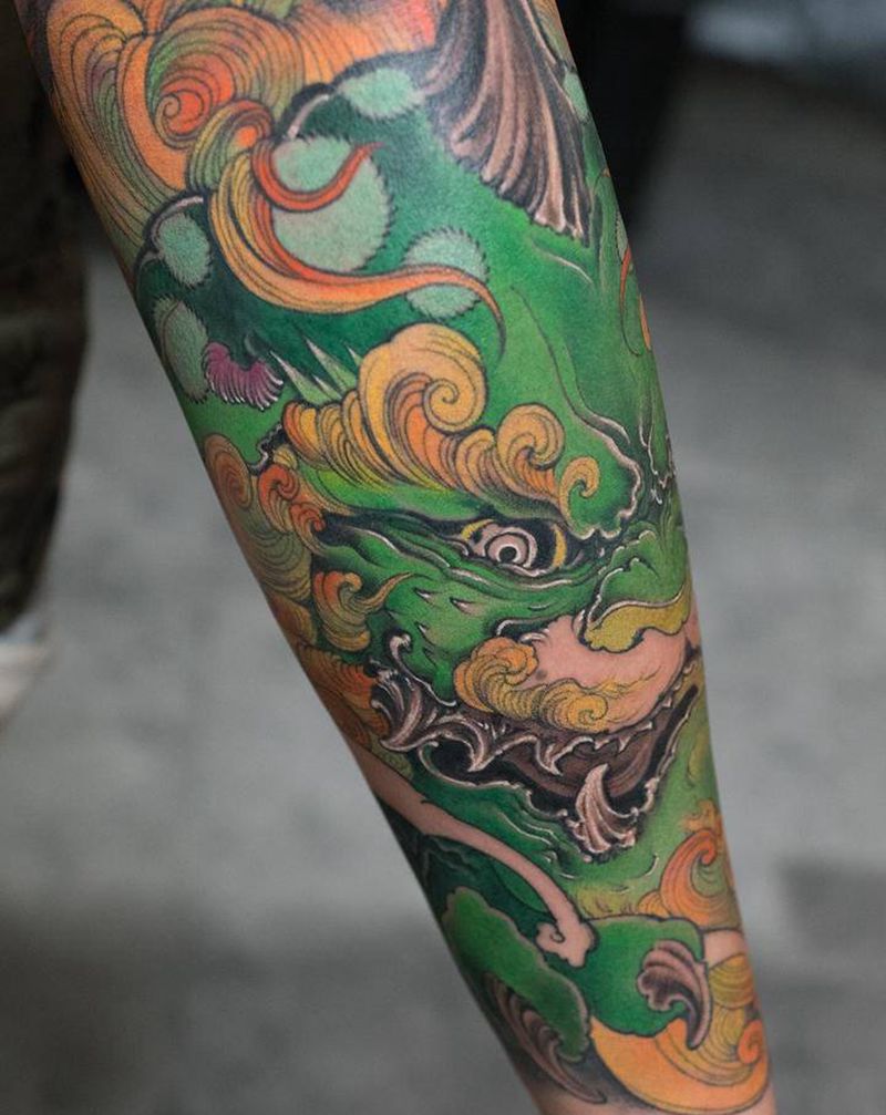 天禄兽纹身图片_手部手臂新传统New School纹身图案