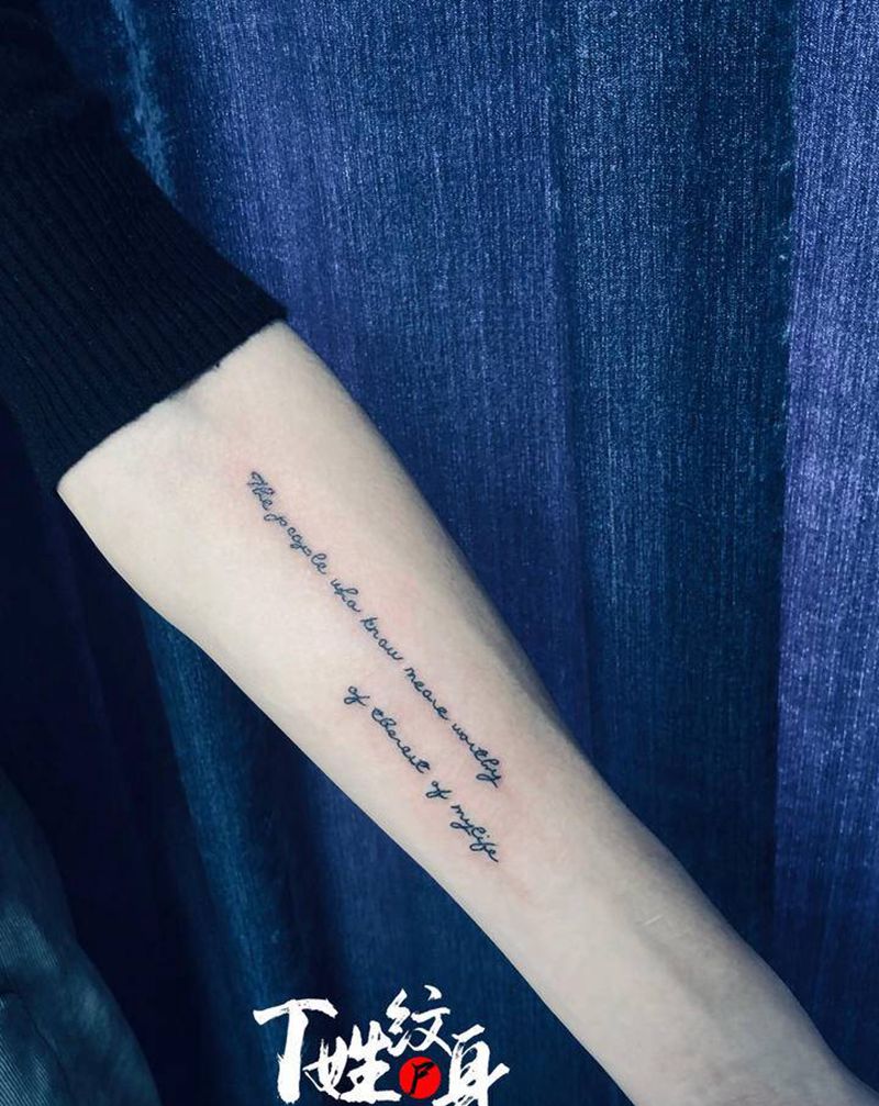 小清新字母纹身图片_手臂纹身图案