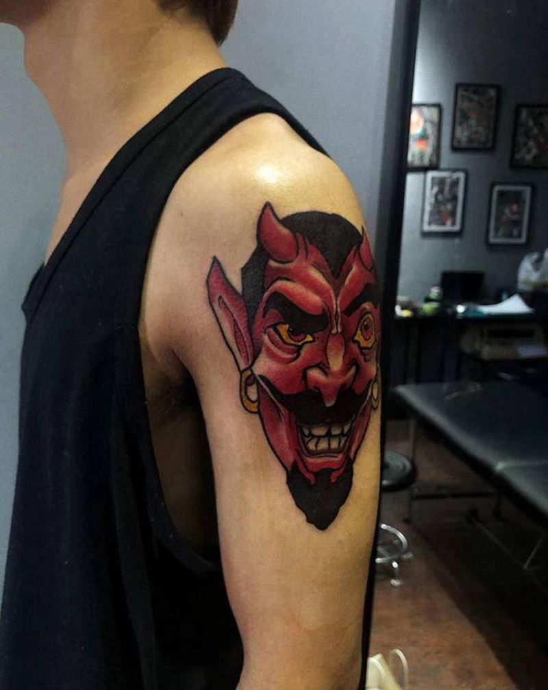 恶魔纹身图片_手臂Old School纹身图案