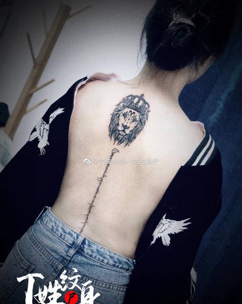 狮子座♌️纹身图片_背部纹身图案