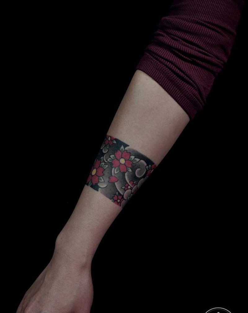 传统臂环纹身图片_手臂老传统纹身图案