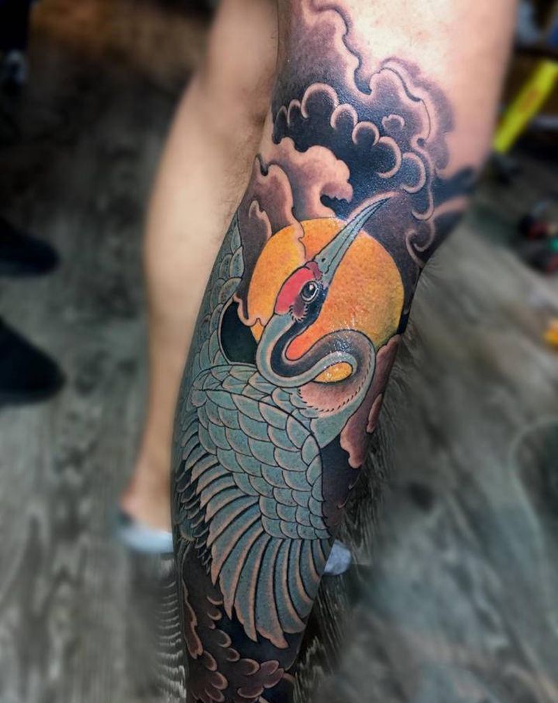 鹤腿纹身图片_腿部老传统纹身图案