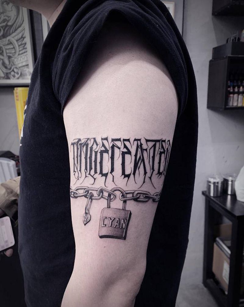 小图/锁纹身图片_手臂花体字纹身图案