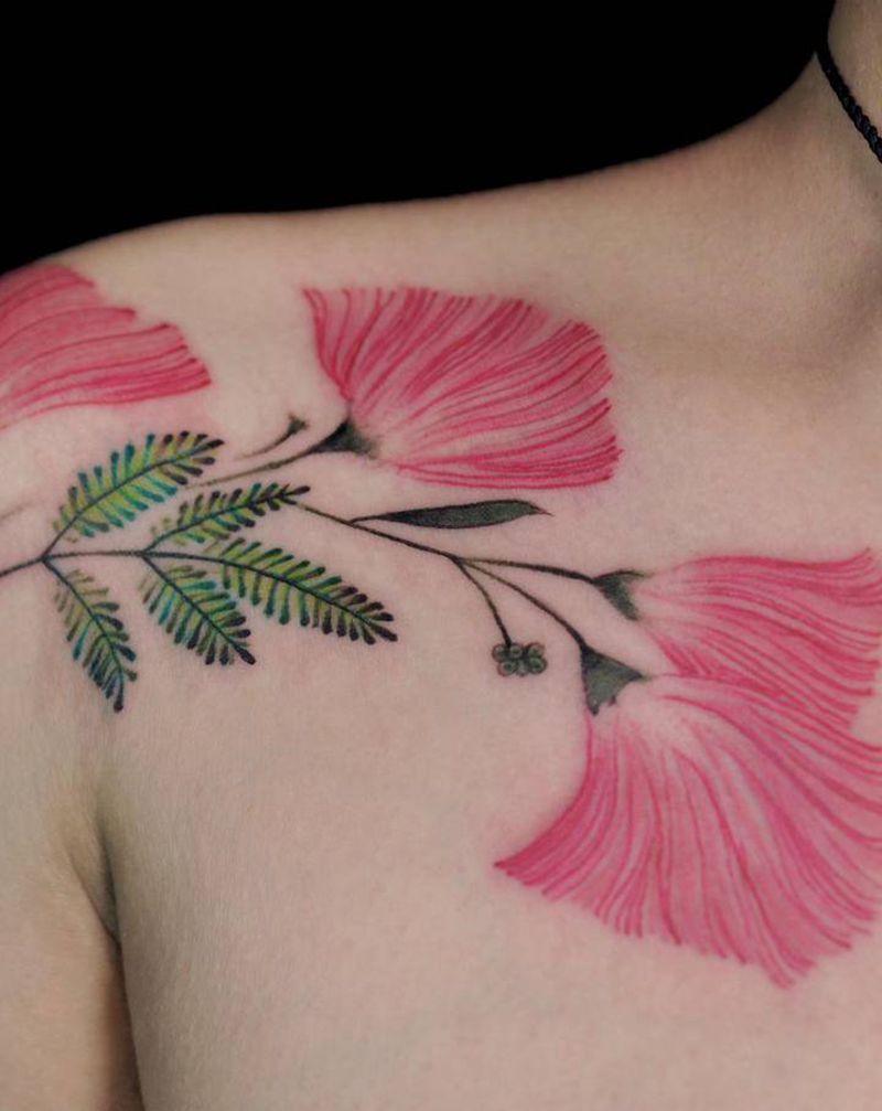 合欢花纹身图片_肩部水彩纹身图案