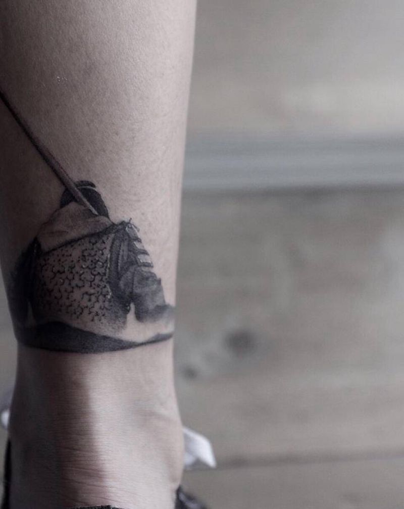 至尊宝纹身图片_腿部大话西游纹身图案