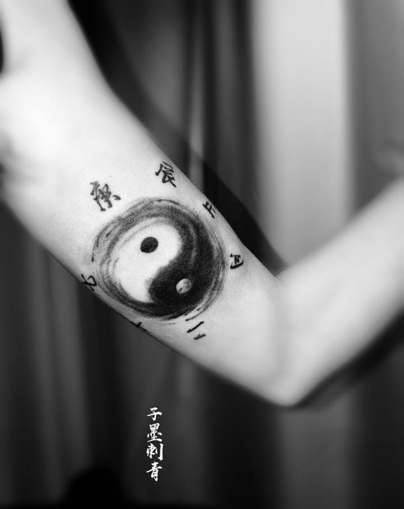 生日标志纹身图片_手部纹身图案