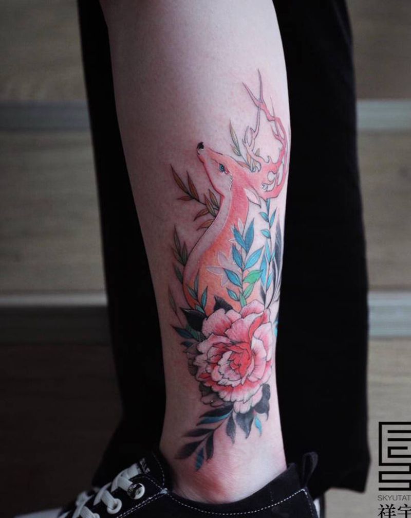 麋鹿纹身图片_腿部麋鹿纹身图案