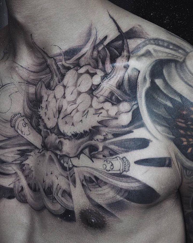 雷神未完成纹身图片_胸部新传统纹身图案