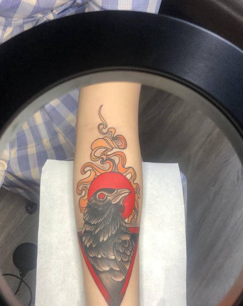 金乌纹身图片_手臂纹身图案