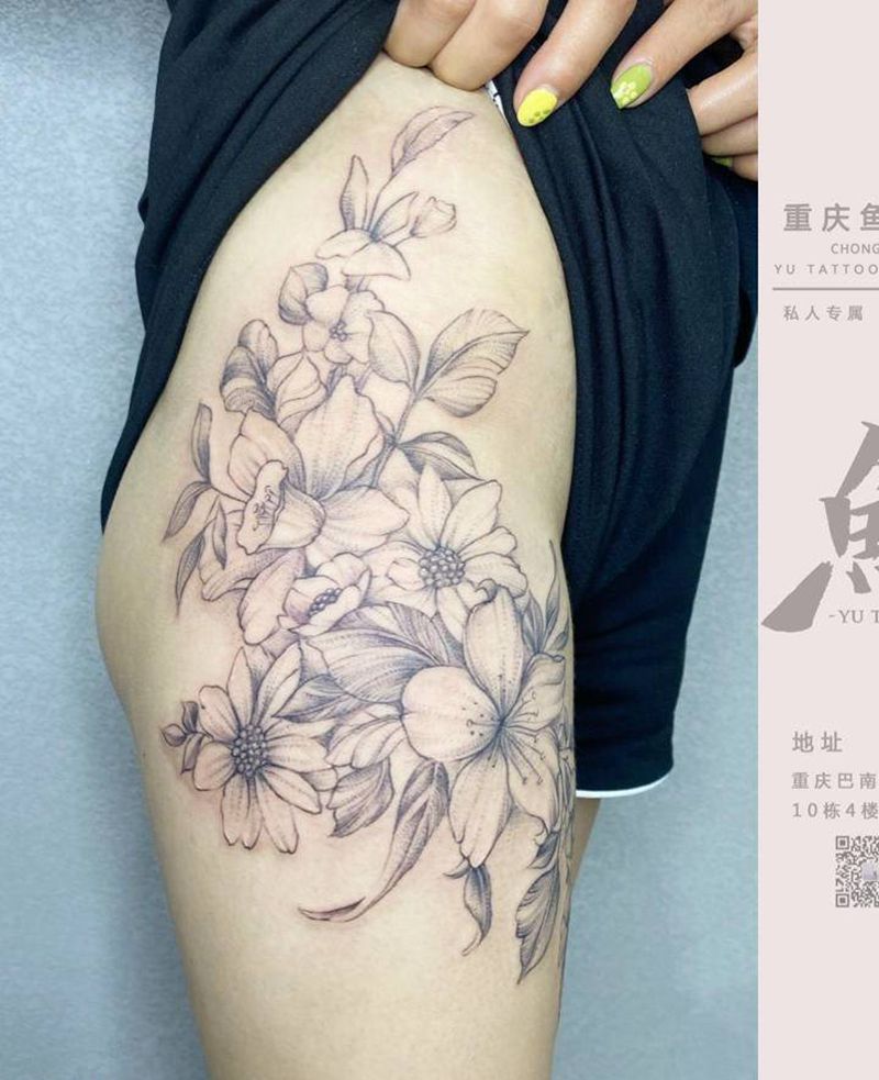 大腿素花纹身图片_腿部点刺纹身图案