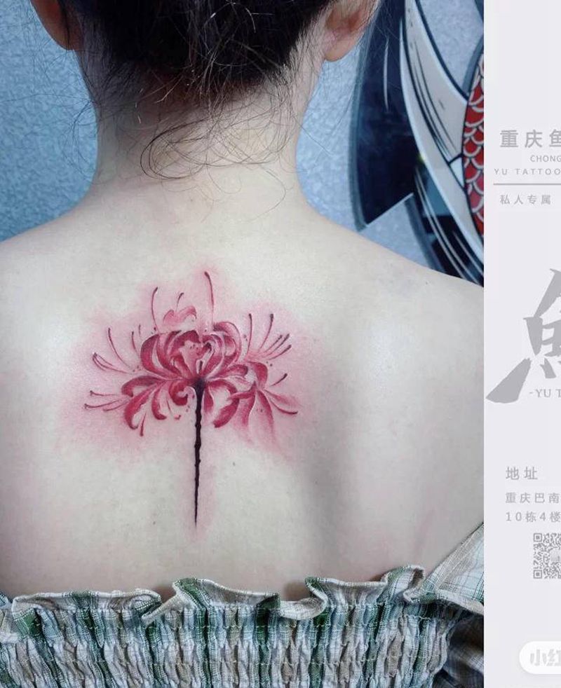 彼岸花纹身图片_背部水彩纹身图案