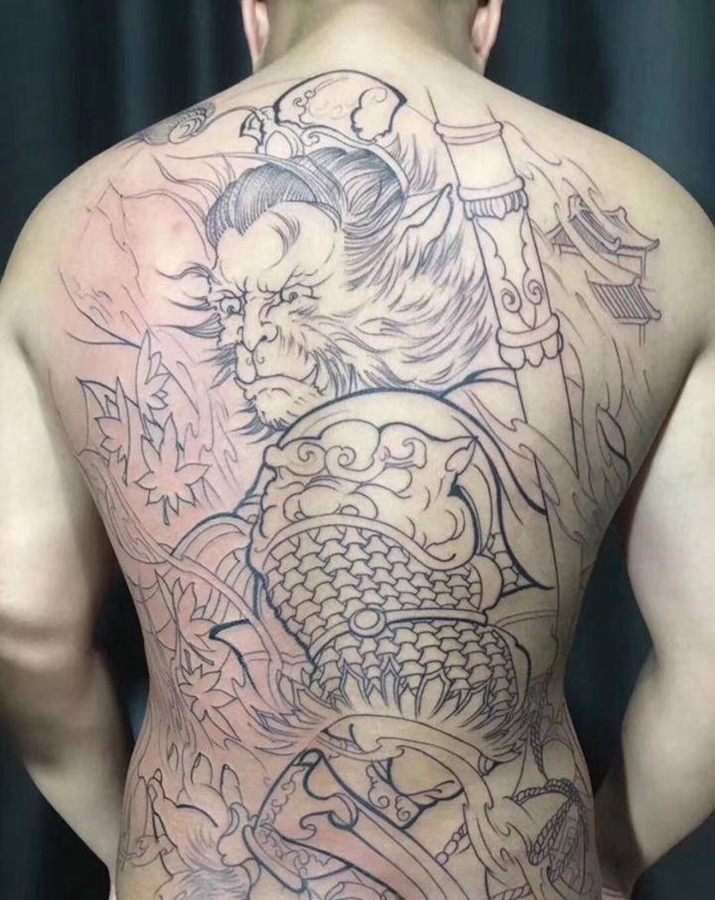 斗战圣帝未完纹身图片_背部新传统纹身图案