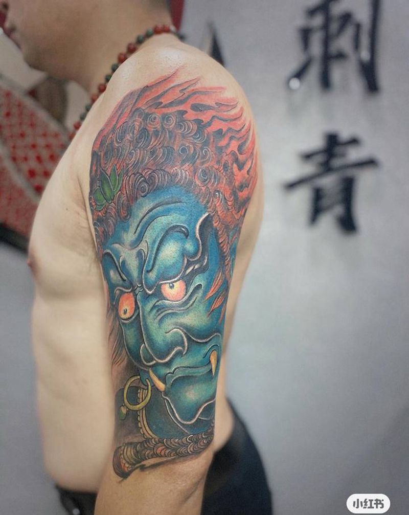 大臂修改上色纹身图片_手臂新传统纹身图案