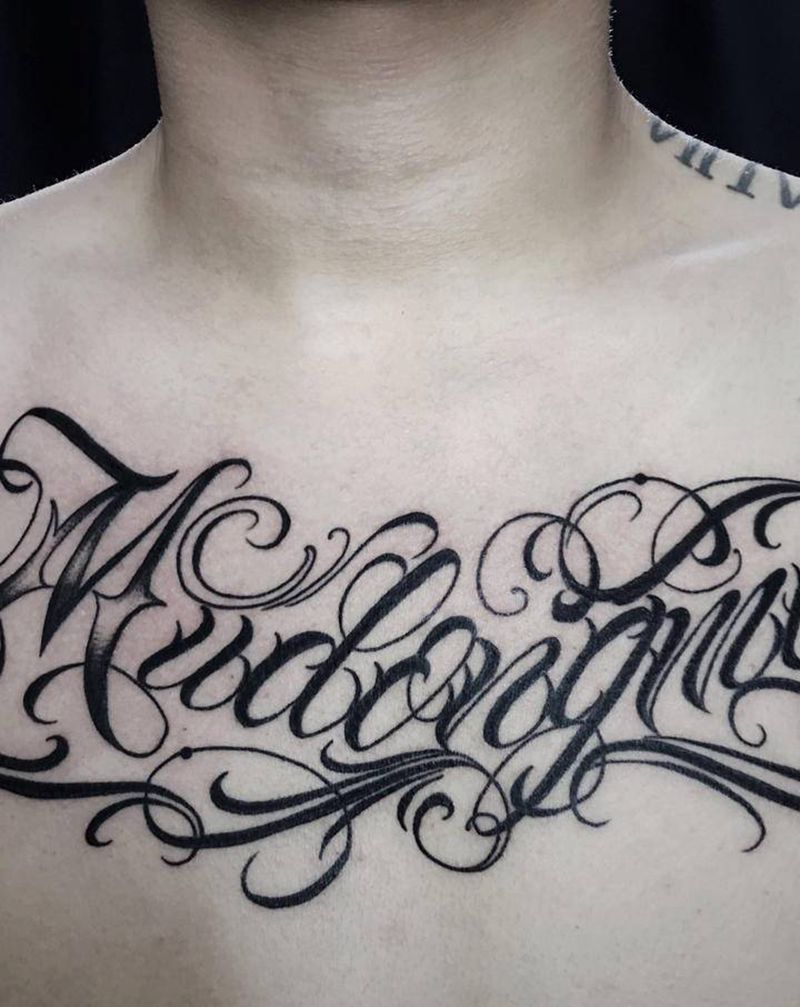 客定制花体字纹身图片_胸部花体字纹身图案
