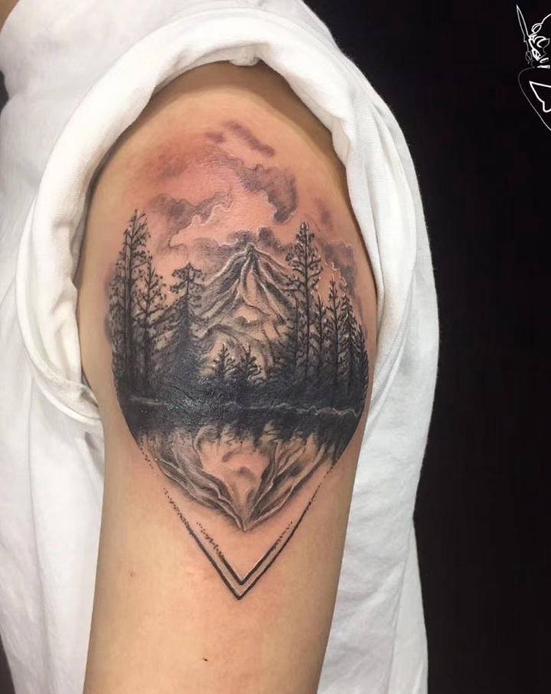 风景遮盖旧纹身纹身图片_手臂点刺纹身图案