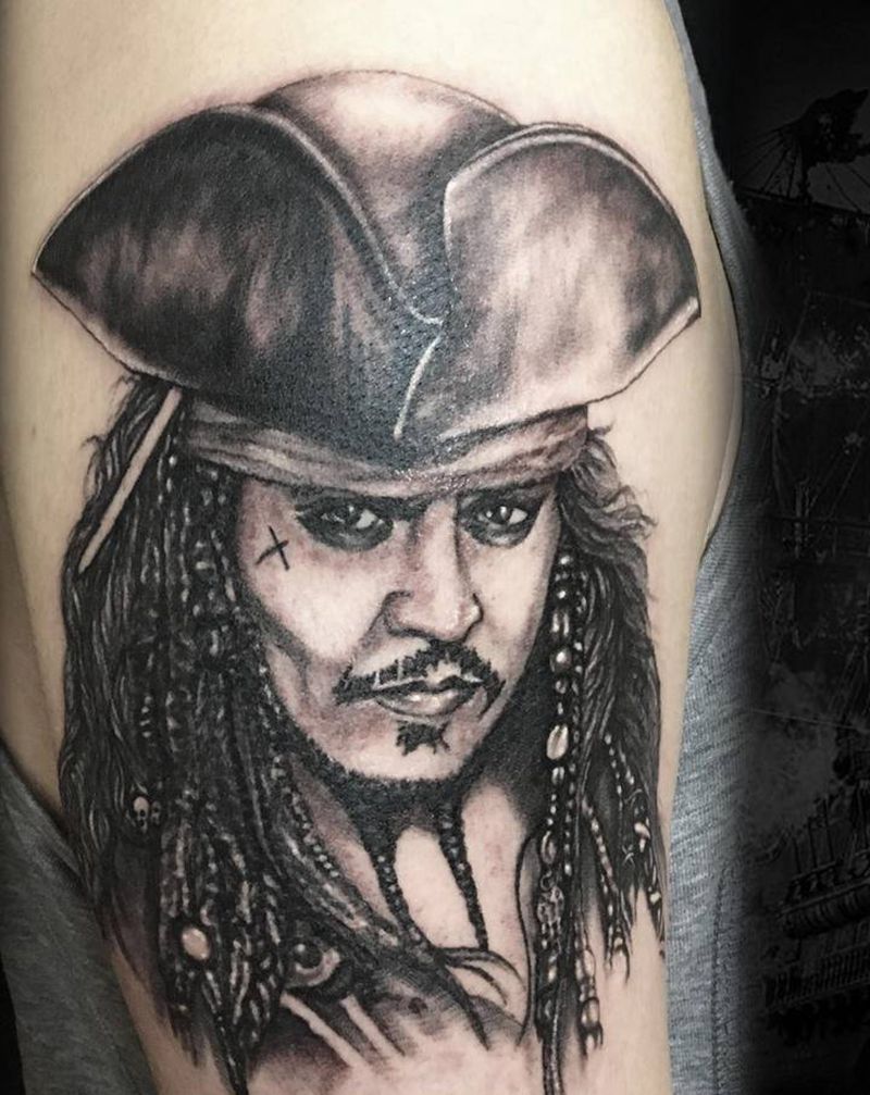 加勒比海盗杰克船长纹身图片_手臂欧美写实纹身图案