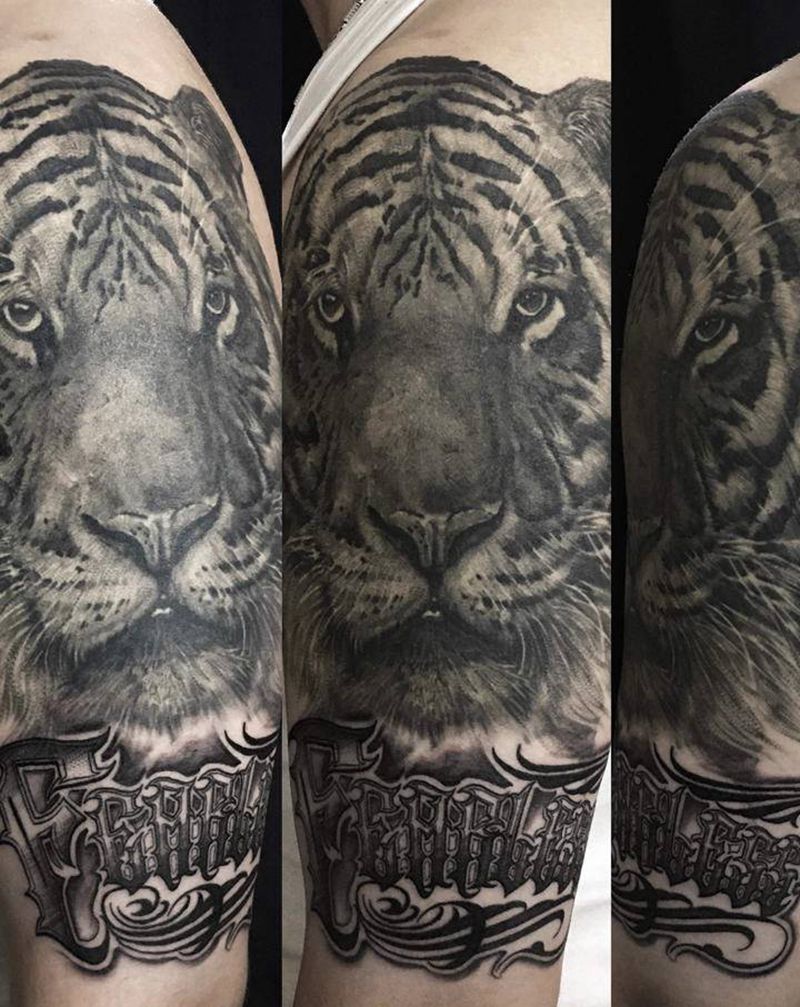 花体字纹身图片_手臂花体字纹身图案