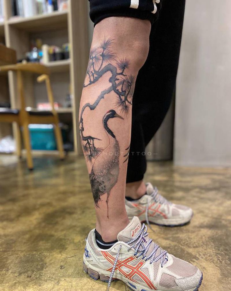 水墨 “松形鹤骨”纹身图片_腿部脚部水墨水彩仙鹤水墨国风纹身图案