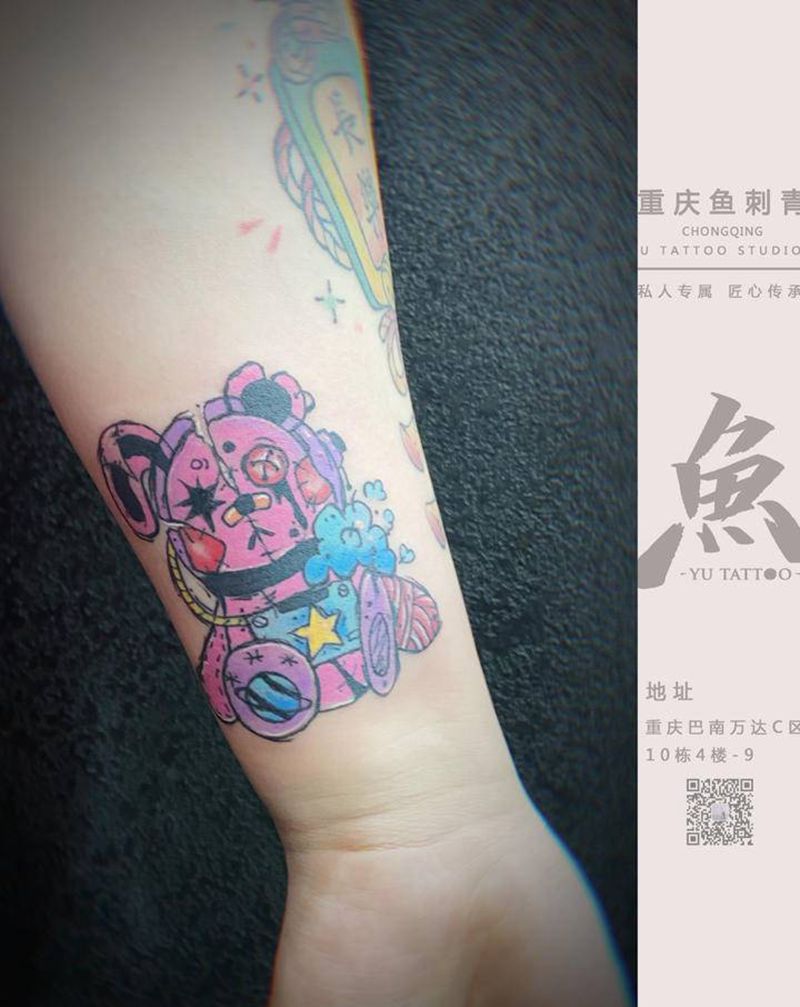 兔子与熊school纹身图片_手臂New School纹身图案