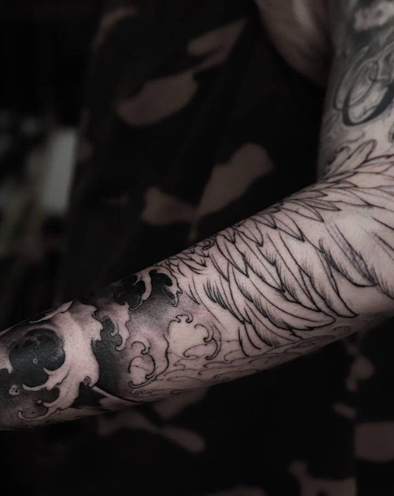 踏浪贰纹身图片_手臂新传统老鹰纹身图案