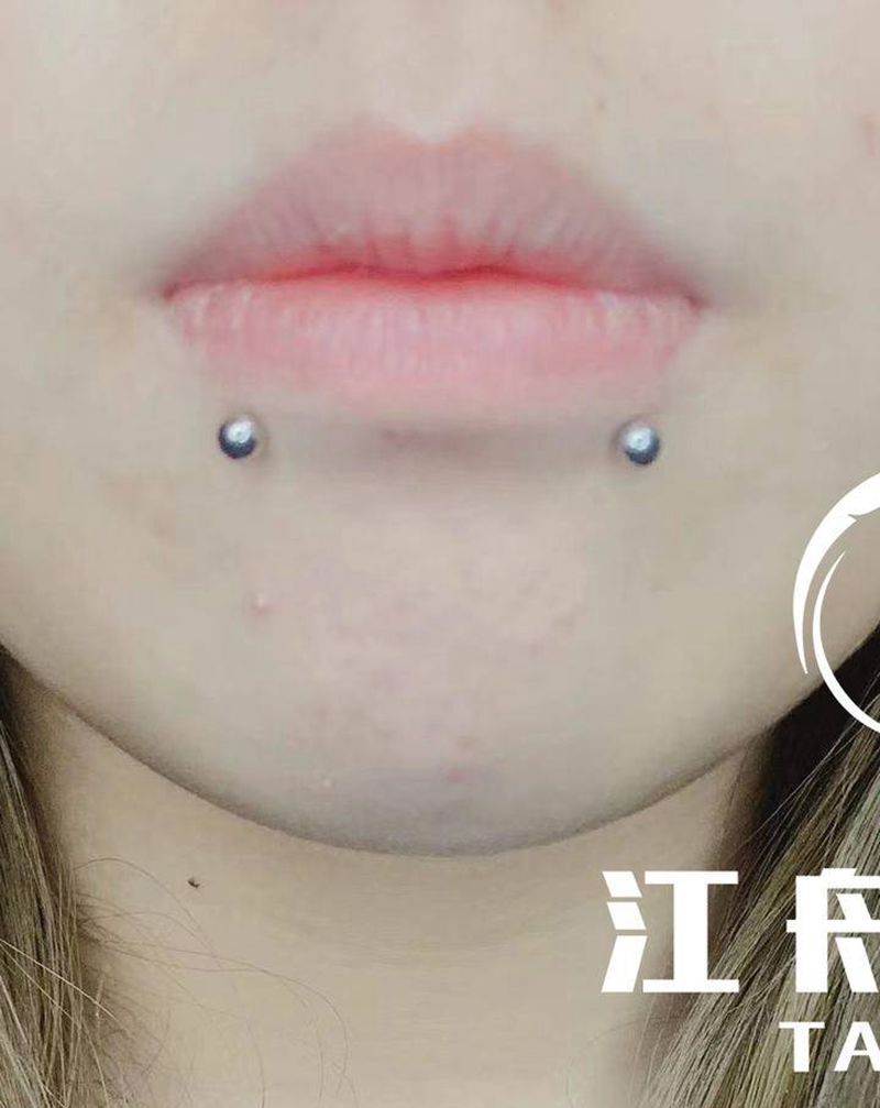 恶魔钉纹身图片_穿刺纹身图案