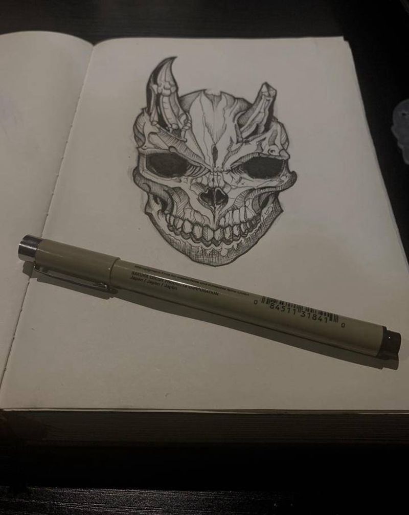 随便画画纹身图片_暗黑纹身图案