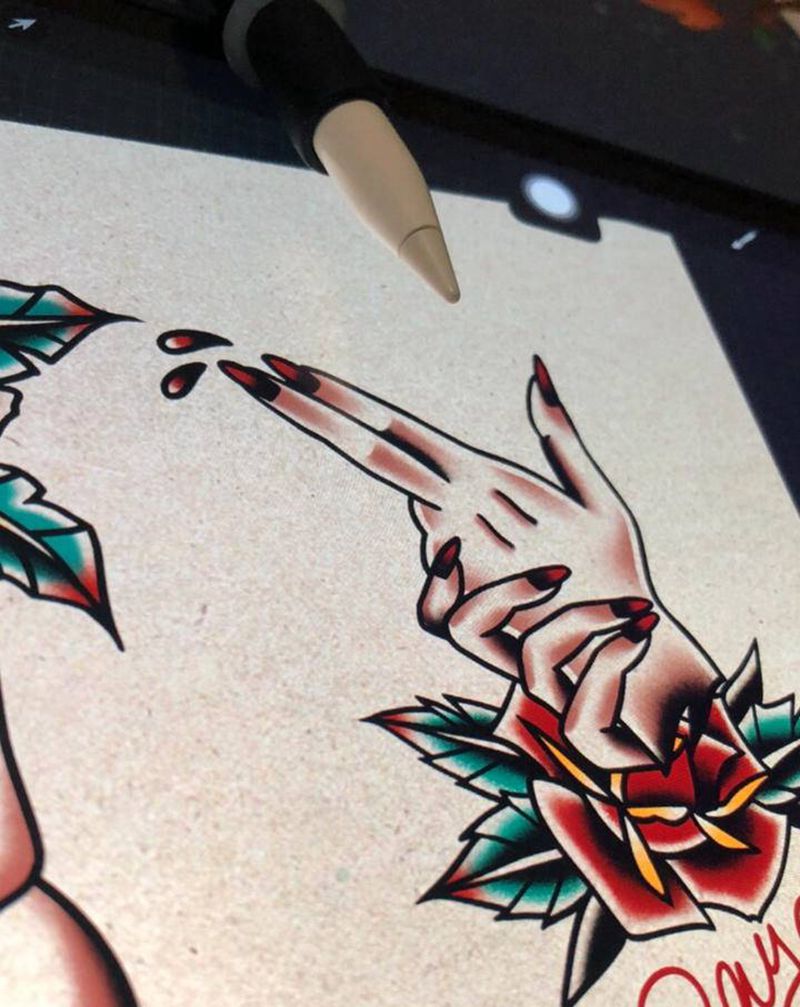 piu～piu。新稿可约纹身图片_手臂腿部Old School手手枪纹身图案