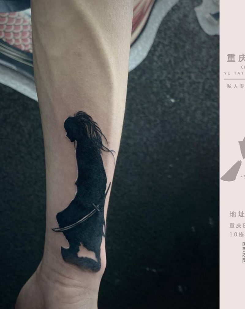 遮盖韩文纹身图片_手臂图腾纹身图案