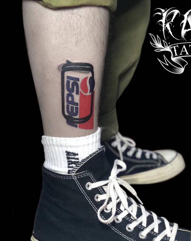百事可乐纹身图片_腿部New School纹身图案