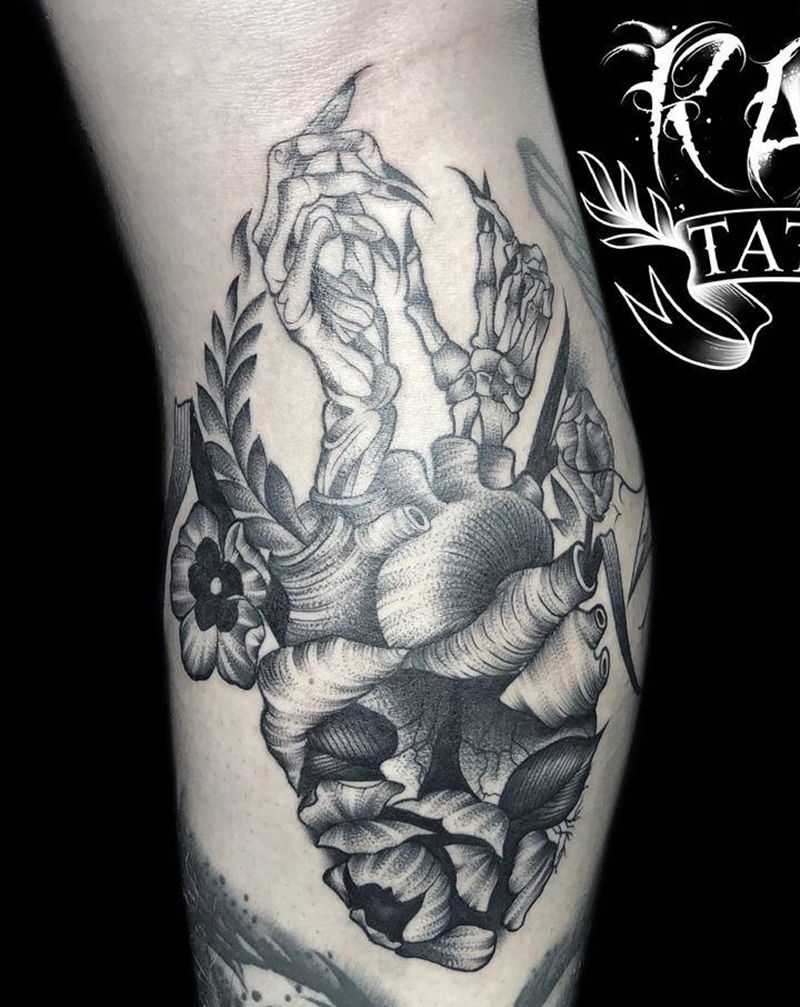 大心脏纹身图片_腿部点刺纹身图案