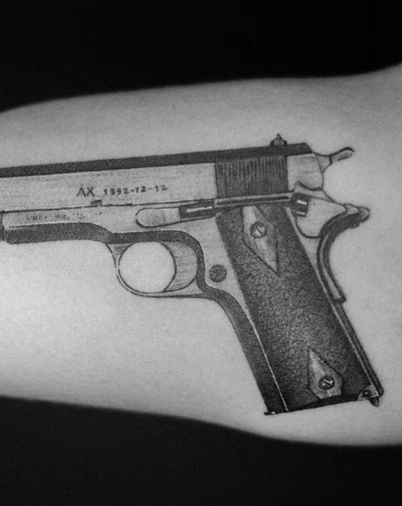 M1911纹身图片_手臂纹身图案