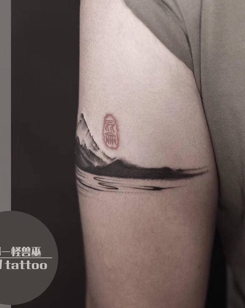 水墨山水纹身图片_手臂纹身图案