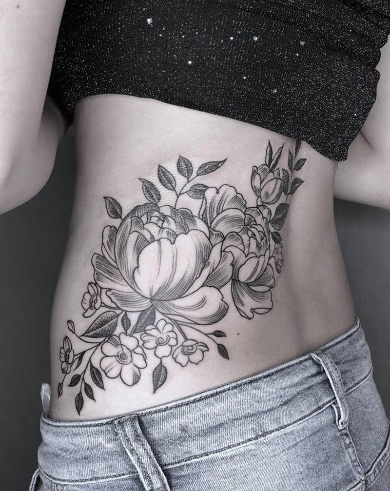 素花纹身图片_腰部纹身图案